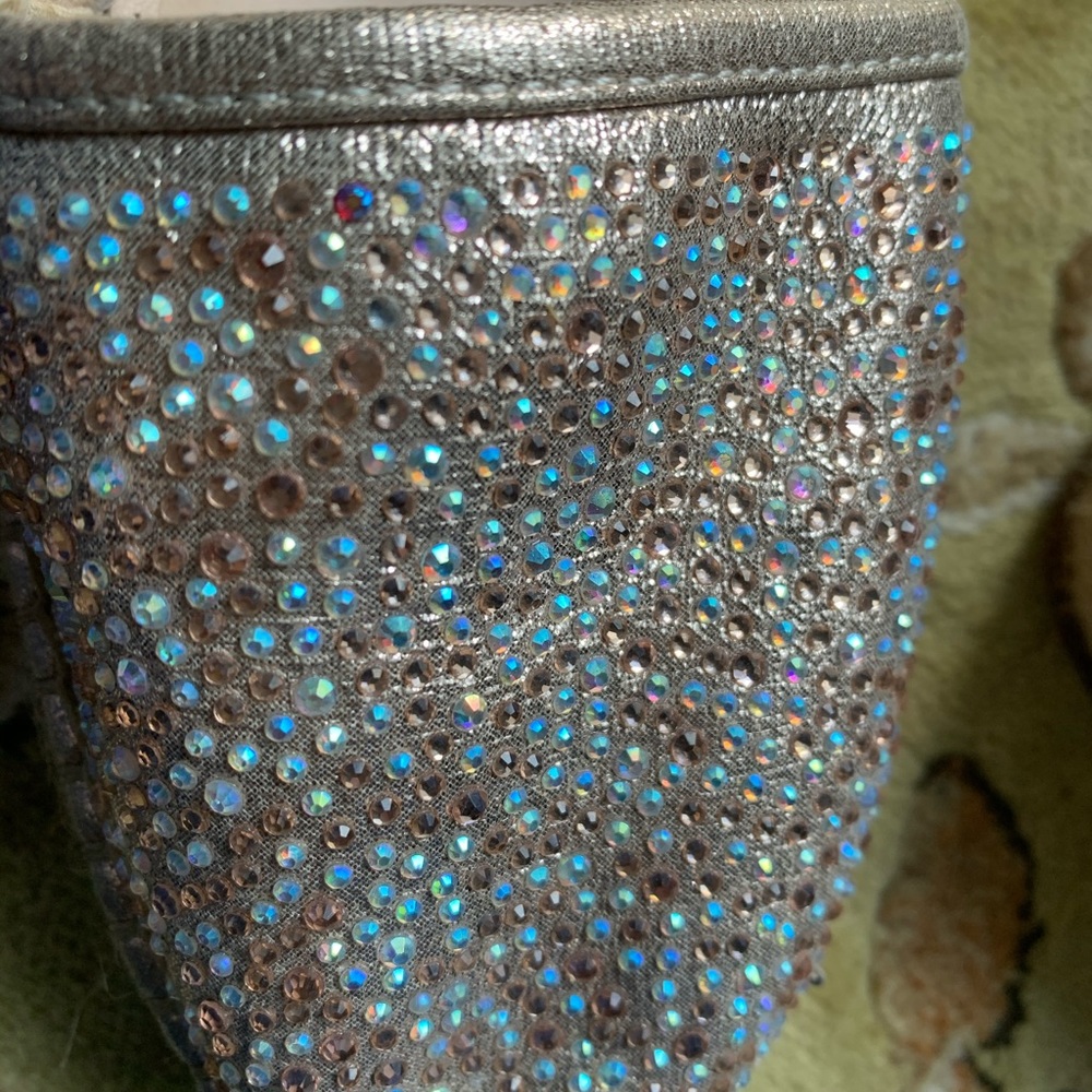 Shoes - Picture 5 of 5
